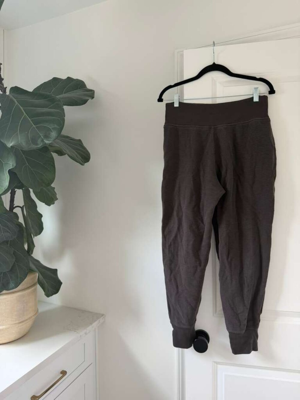Athleta Coaster Luxe Waffle High Rise Jogger Women Medium Brown Lounge Pants - Picture 3 of 4